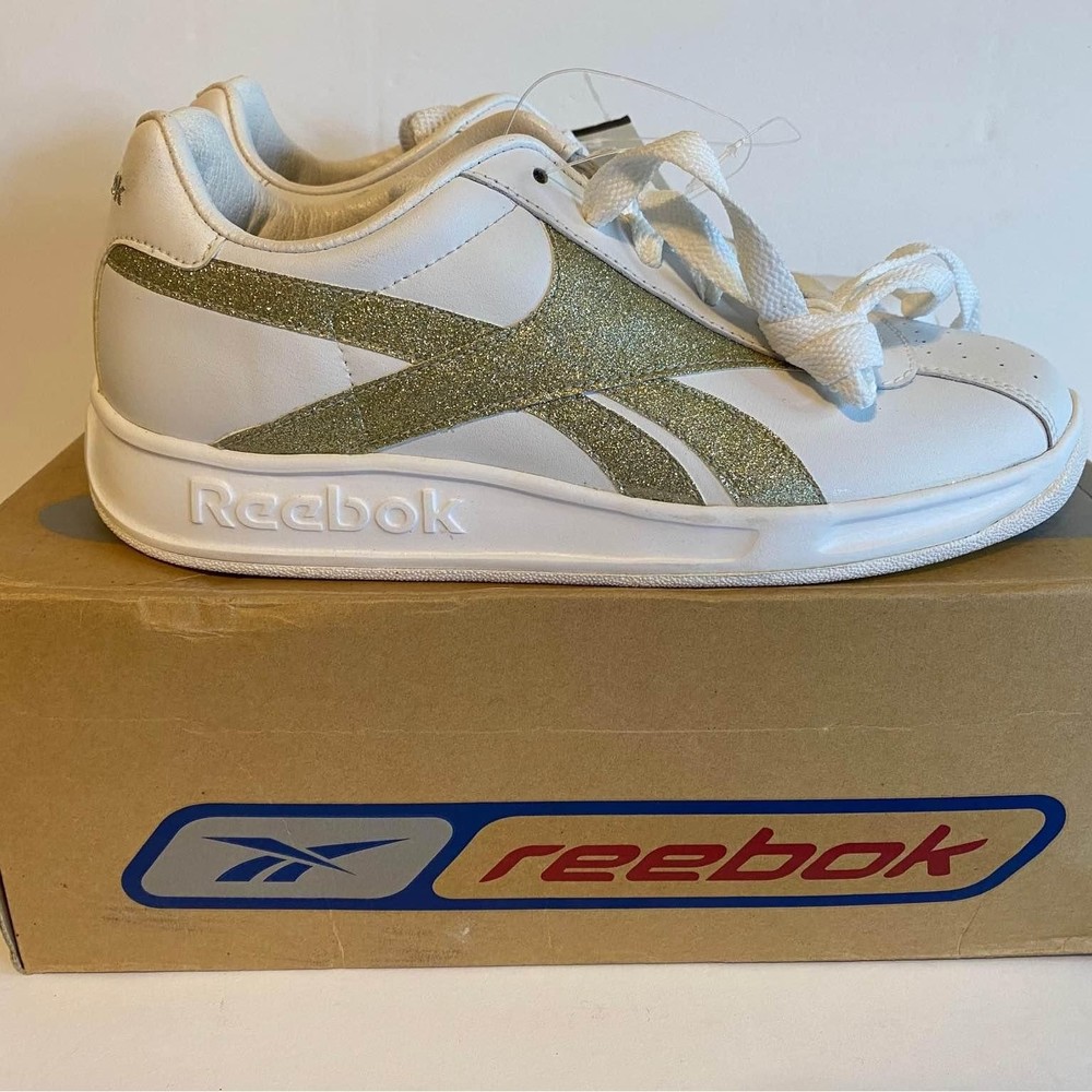 New Reebok Girls Juniors Cross Training sz 4.5 White & Gold